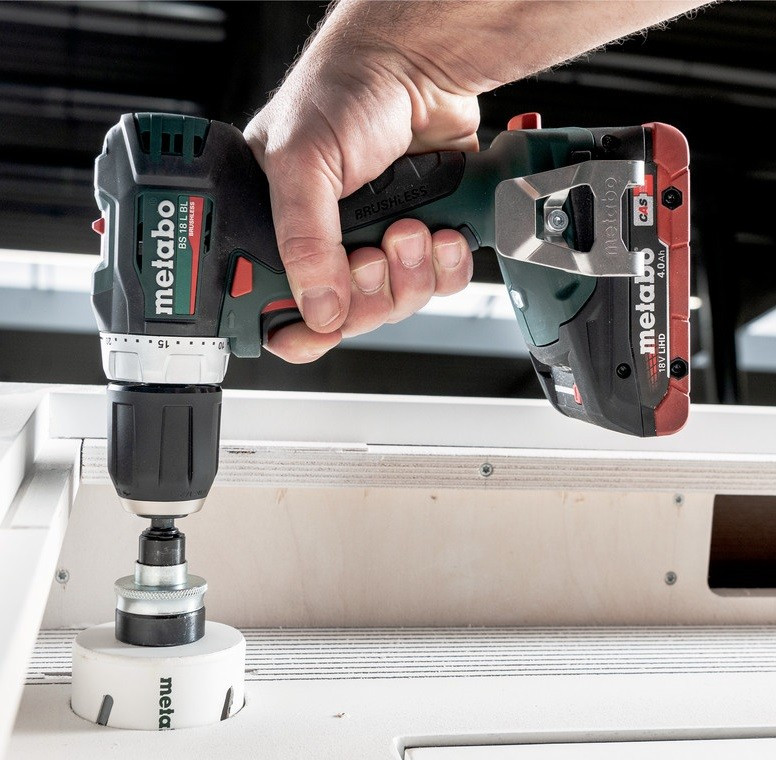 Аккумуляторная дрель-шуруповерт Metabo BS 18 L BL