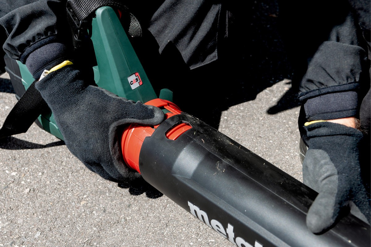 Боковая часть воздуходувки Metabo LB 18 LTX BL