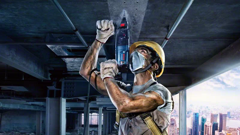 Перфоратор Bosch GBH 240 сбоку