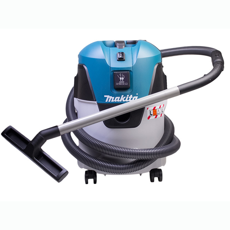 Makita VC2512L в работе